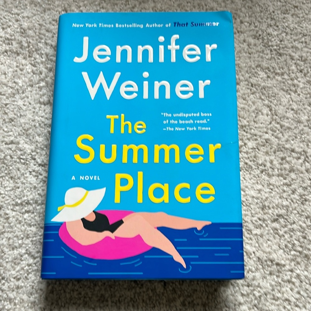 BOOK SALE!  Jennifer Weiner- The Summer Place (hard cover)